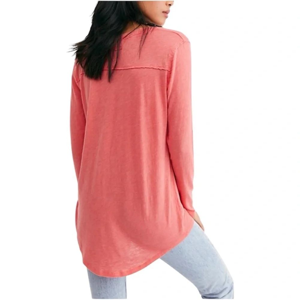 We The Free Betty Slouchy Lightweight orchid cotton blend Long Sleeve Pocket Tee